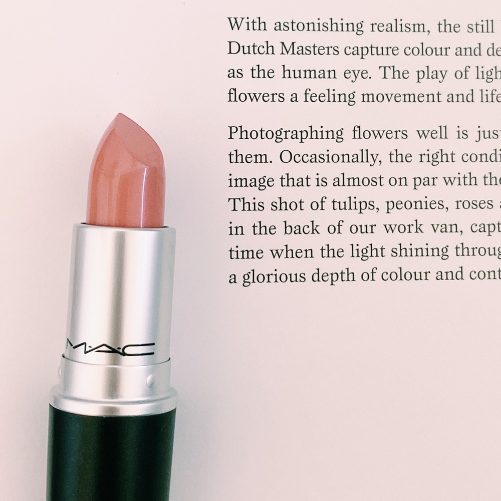 MAC Cosmetics Cremesheen Lipstick in Créme Cup